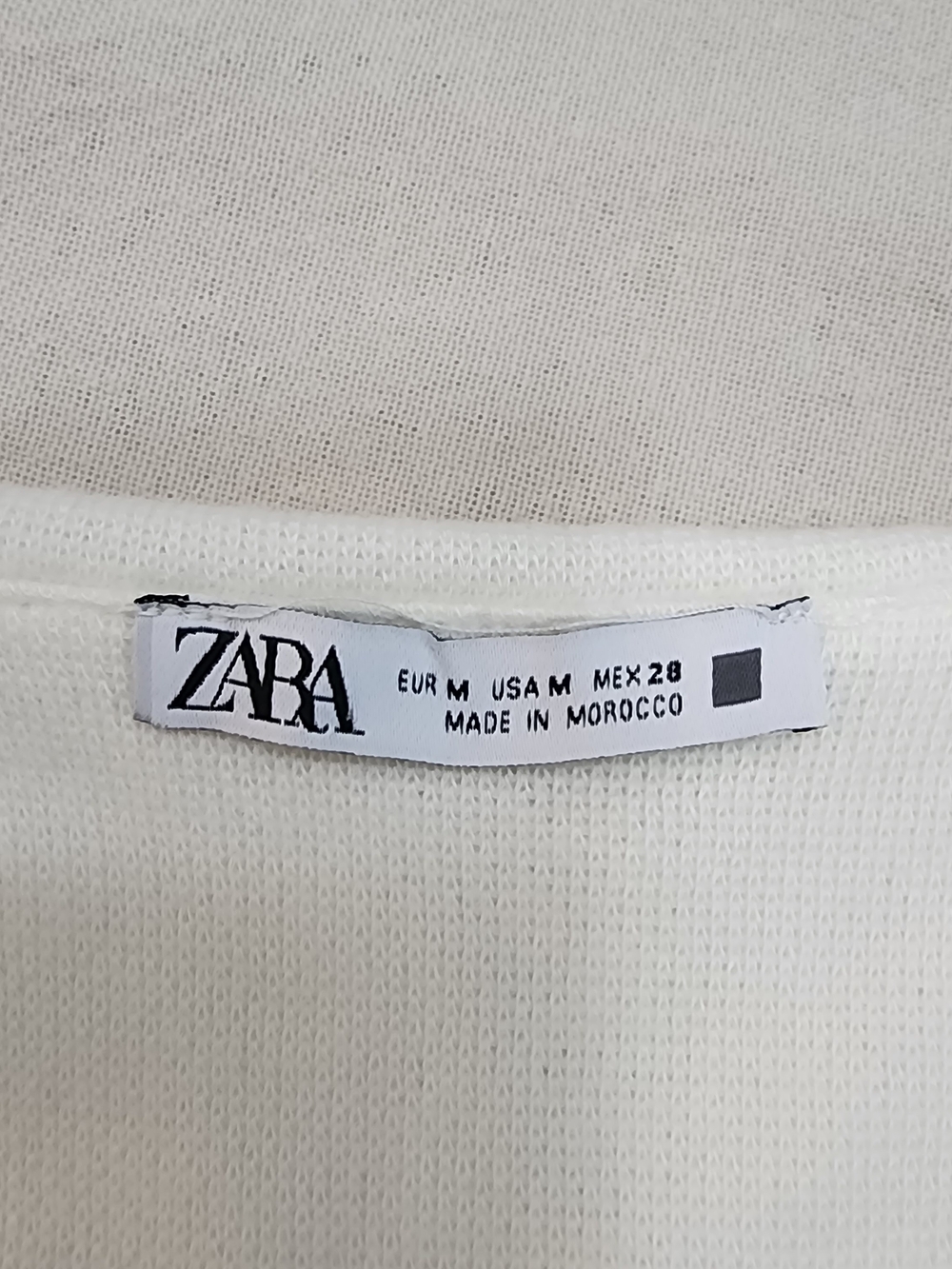 Zara Off-White Knit Top Women Size M Crossbody v-neck, long sleeve. - Picture 5 of 5